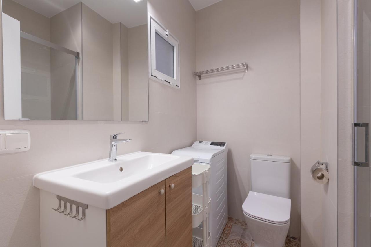 Puerta De Larios: Central Three-Bedroom Apartment With Balconies And Patio Malaga Exterior photo